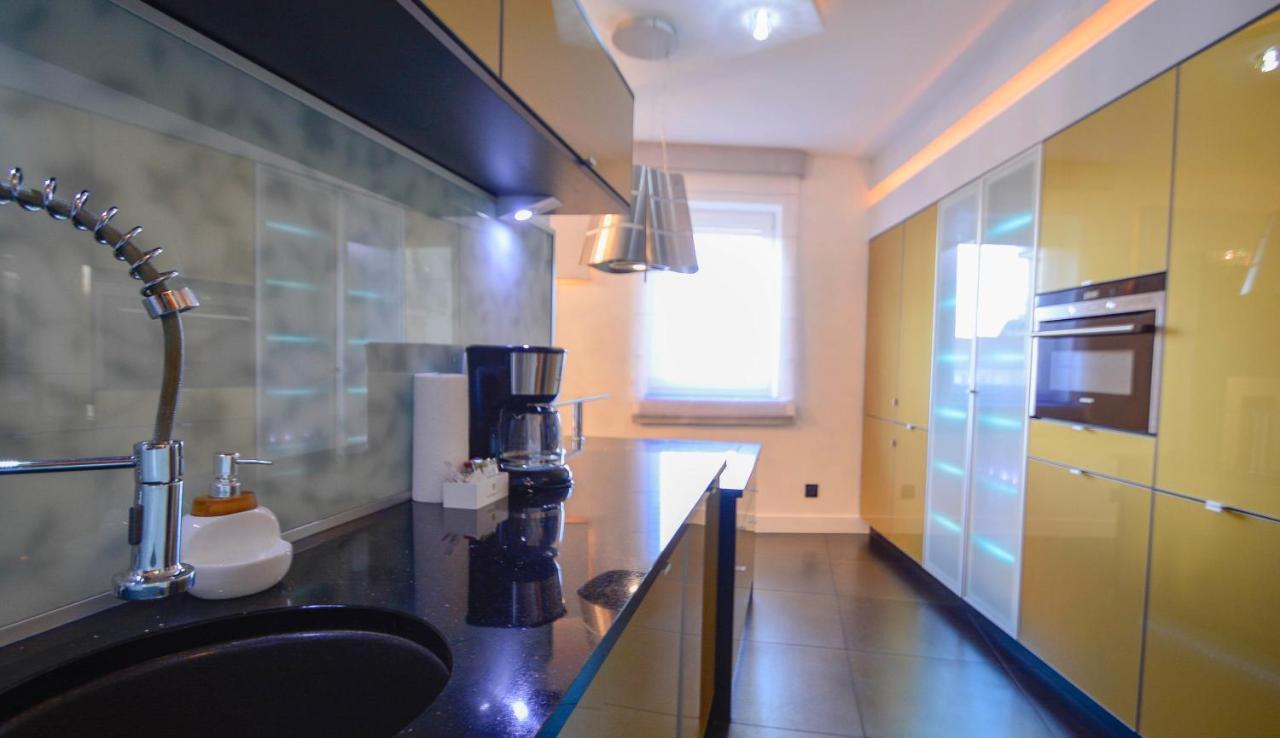Apartamenty Bryza - Chelmonskiego - Parking - Centrum Świnoujście Eksteriør bilde